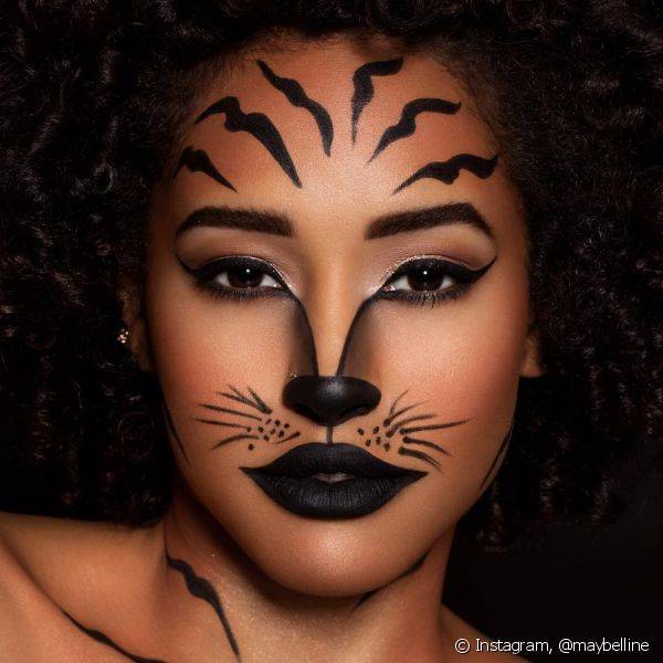 Que tal uma make de tigre para esse Halloween? (Foto: Instagram @maybelline)